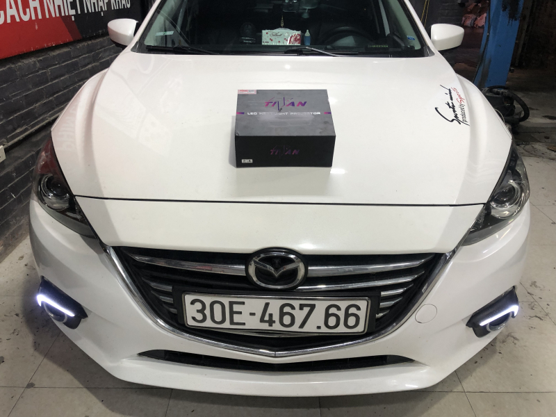 Độ đèn nâng cấp ánh sáng Nâng cấp ánh sáng bi  Titan Black cho xe Mazda3 2016